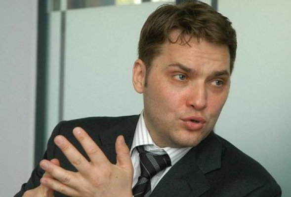 Călin Roman, care ar fi încercat să-l mituiască pe Şova, cere Parchetului să fie audiat şi confruntat cu ministrul